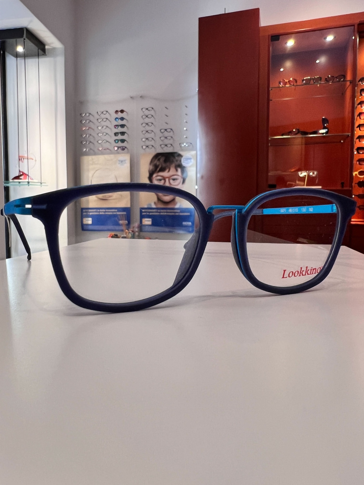 Montatura leggera Lookkino blu, comfort assoluto